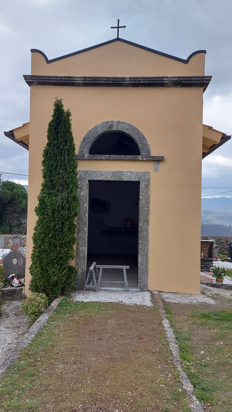 Riqualificazione cappella cimiteriale